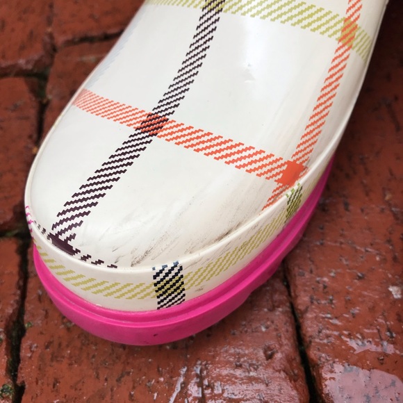 Coach Raspberry Rain Boots - Picture 5 of 7